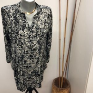 tunic long 3/4 sleeve slinky stretchy ABSTRACT